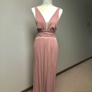 Beautiful, great for summer WAYF dress!